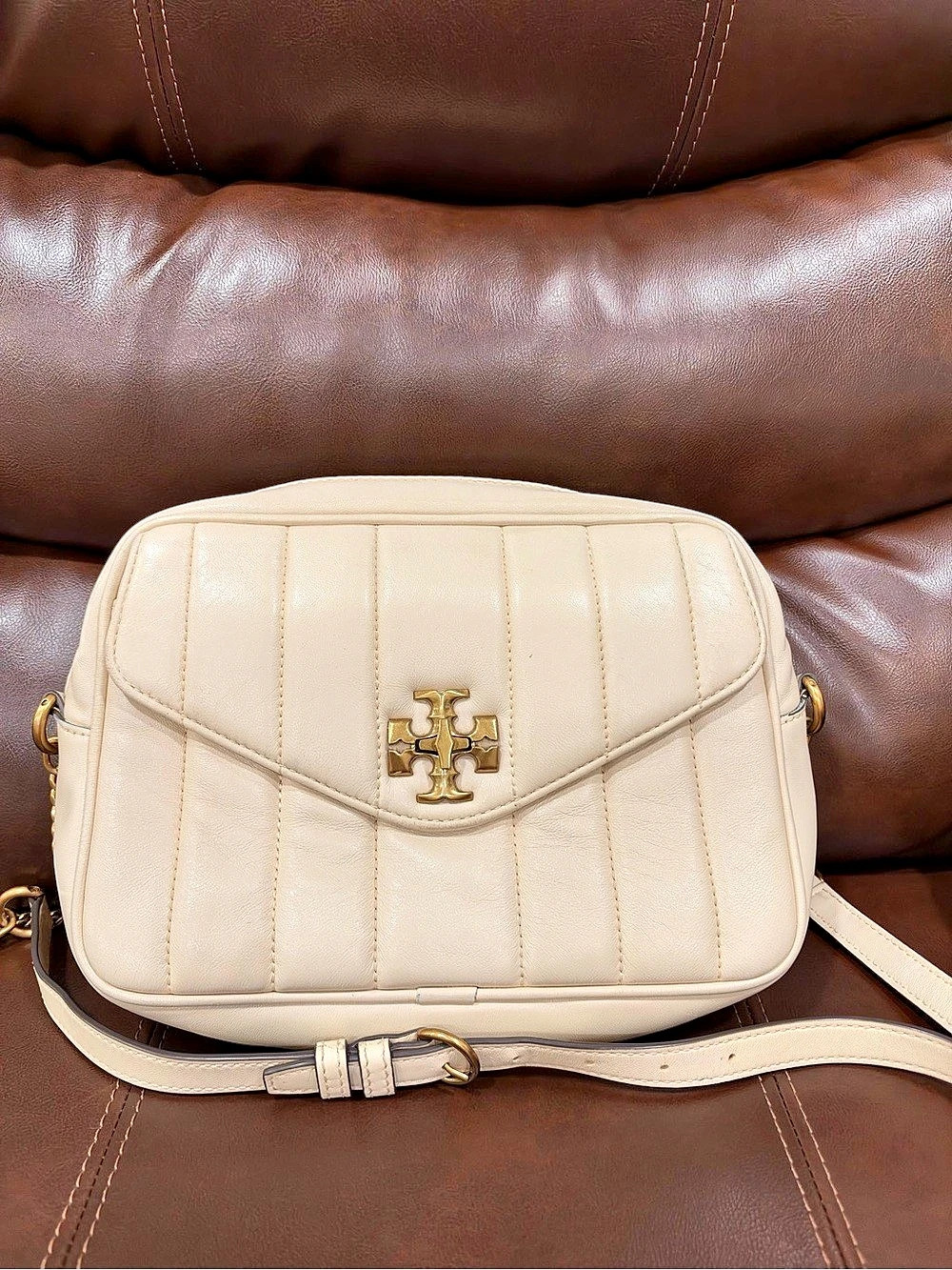 Tory Burch Quilted Crossbody in Cream